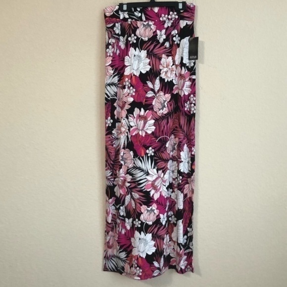 a.n.a Floral Maxi Skirt Pink Black Tropical Print
Slit Sides Elastic Waist NWT - Picture 1 of 7